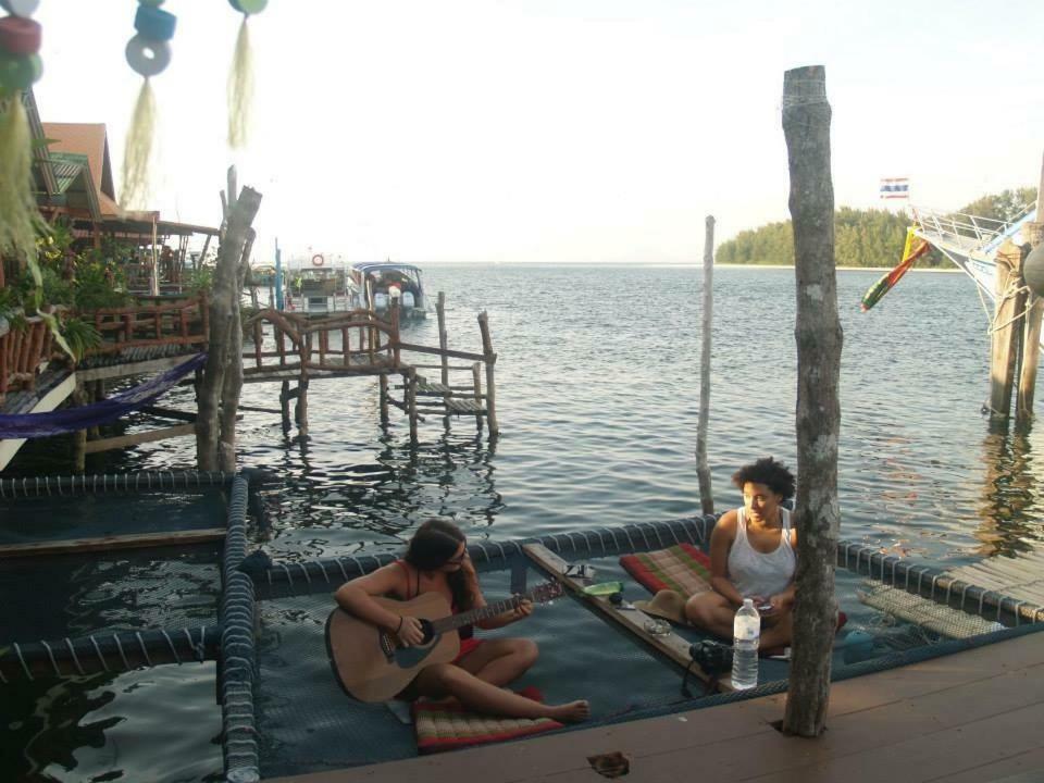 บ้านนกยูง เกาะลันตา ภายนอก รูปภาพ
